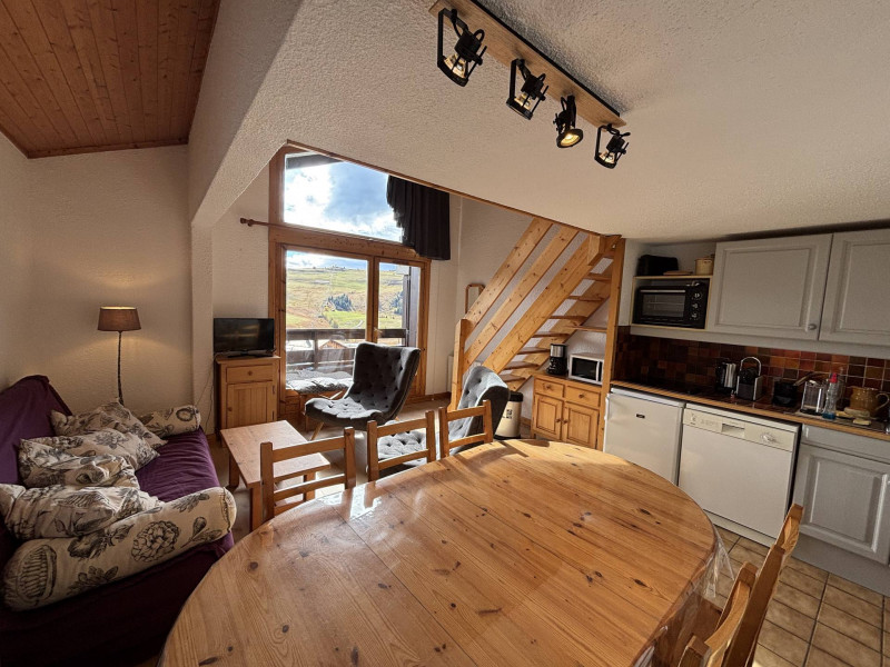 _lv_images__lot_0100000043_08_22287306