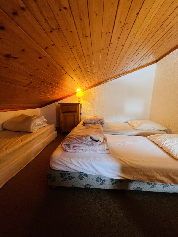 _lv_images__lot_0100000043_11_20857527