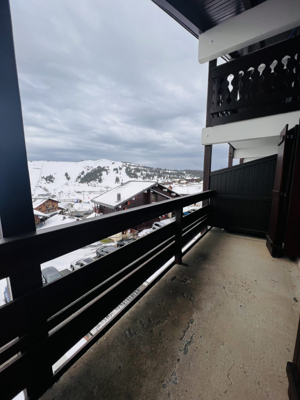_lv_images__lot_0100000043_13_23513798