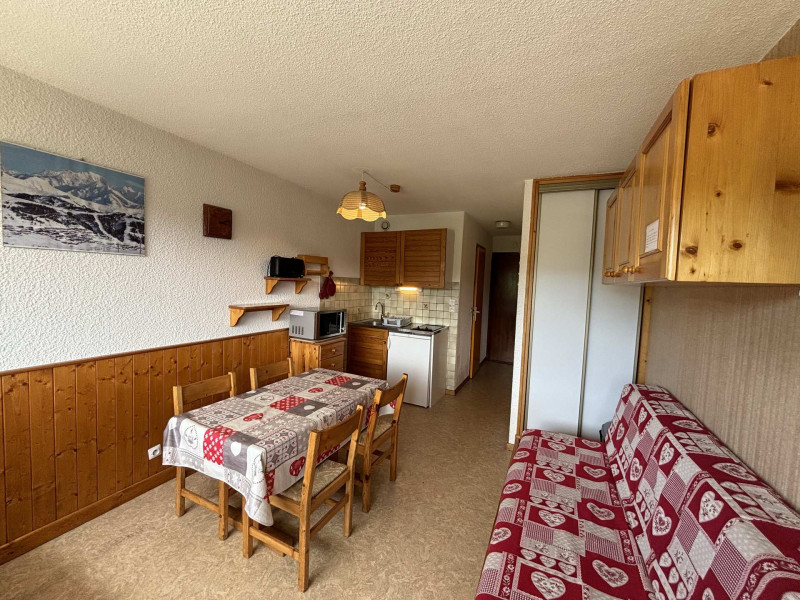 _lv_images__lot_0100000071_03_19071970