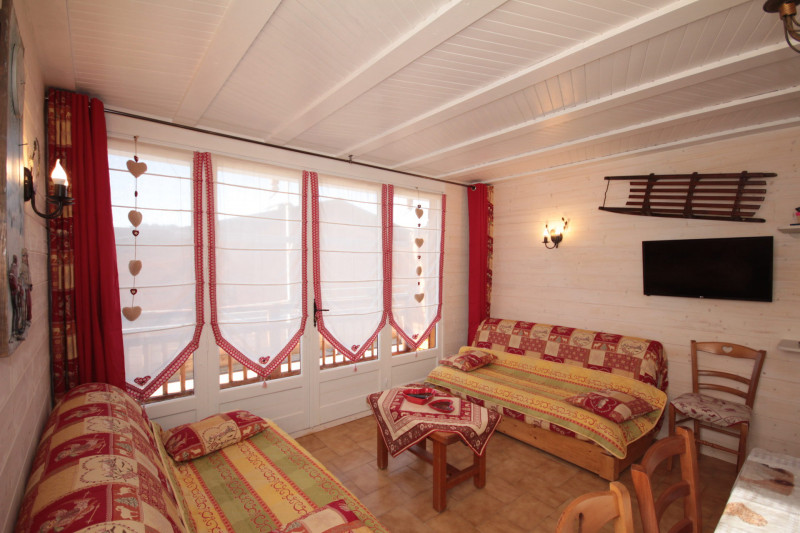 _lv_images__lot_0100000072_06_21769335 _lv_images__lot_0100000072_06_21769335