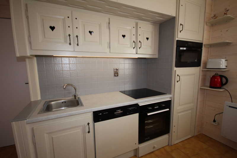 _lv_images__lot_0100000072_09_22142668