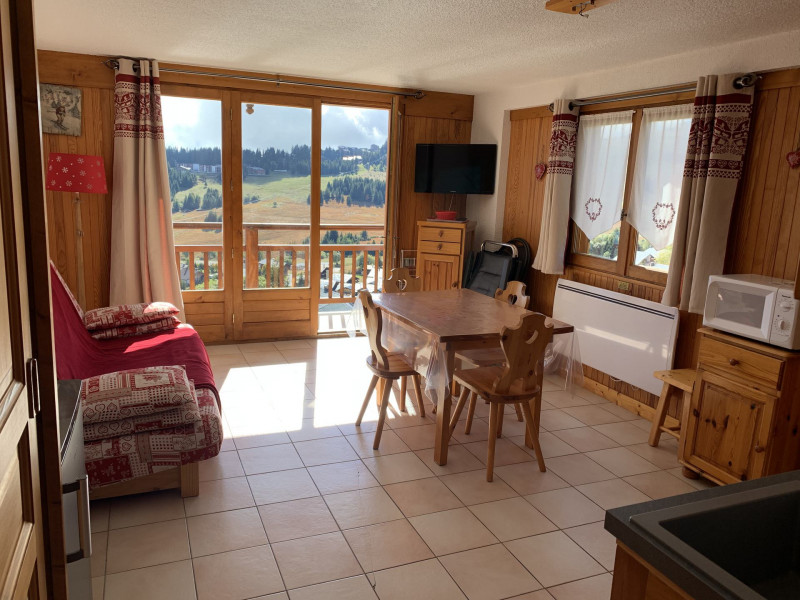 _lv_images__lot_0100000096_01_19004110