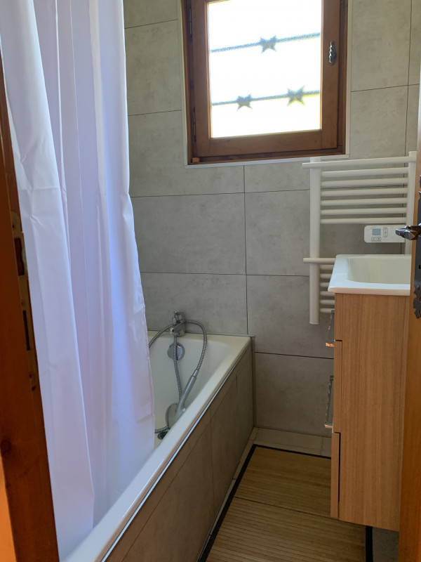 _lv_images__lot_0100000096_03_20253488