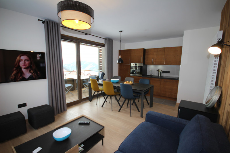 _lv_images__lot_0100000102_05_20307624