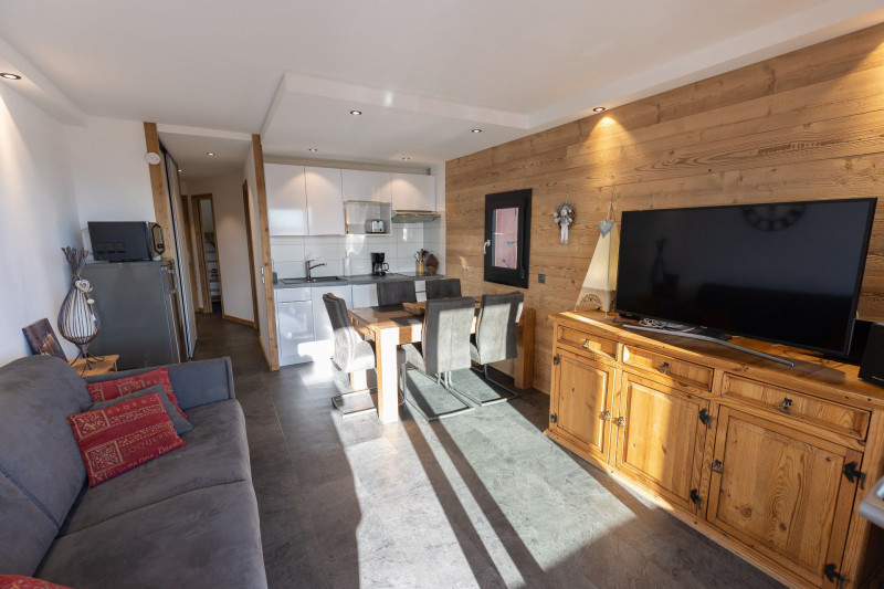 _lv_images__lot_0100000105_01_22113638 _lv_images__lot_0100000105_01_22113638