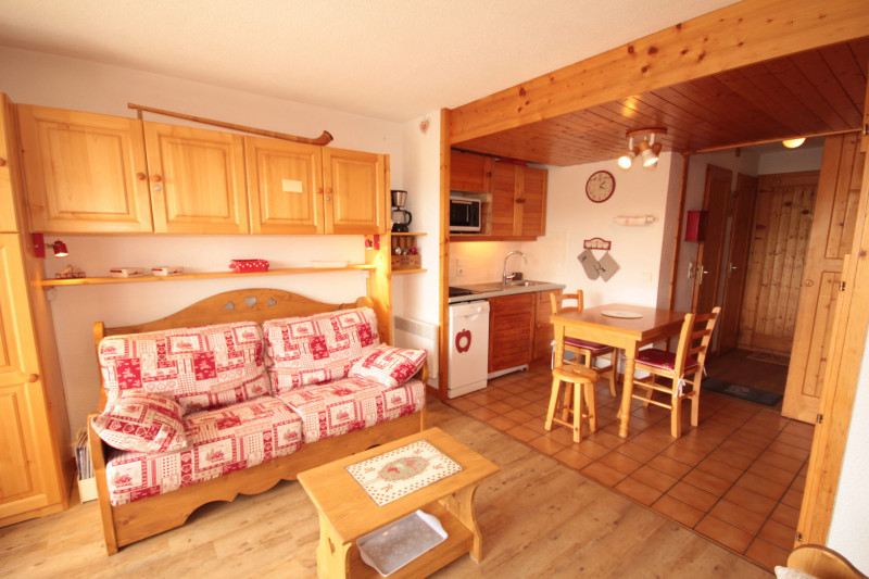 _lv_images__lot_0100000114_05_20319567