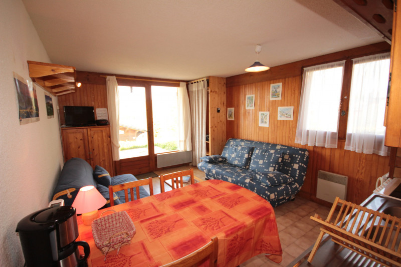 _lv_images__lot_0100000115_01_23350411 _lv_images__lot_0100000115_01_23350411