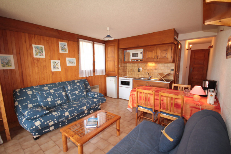 _lv_images__lot_0100000115_05_23350414 _lv_images__lot_0100000115_05_23350414