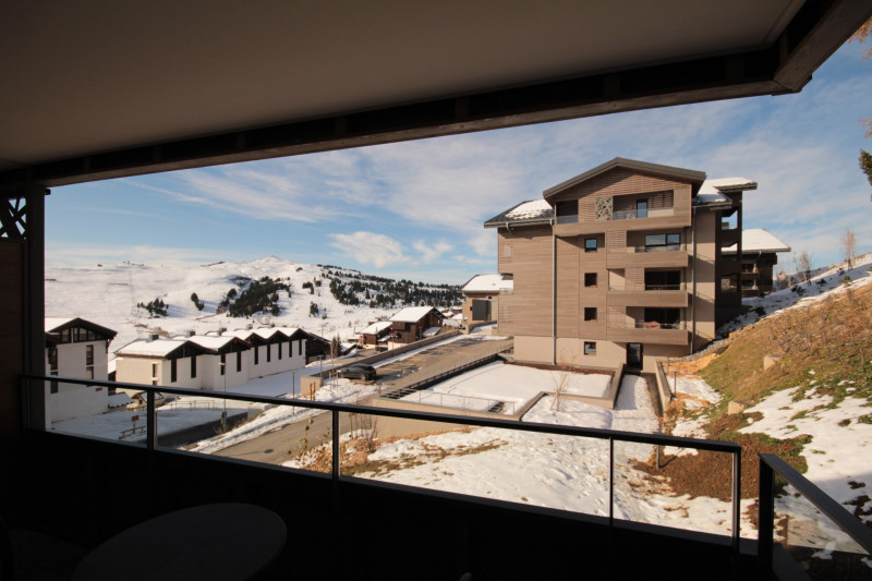 _lv_images__lot_0100000133_15_23448782