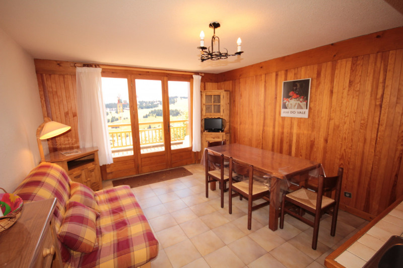 _lv_images__lot_0100000140_01_19003984