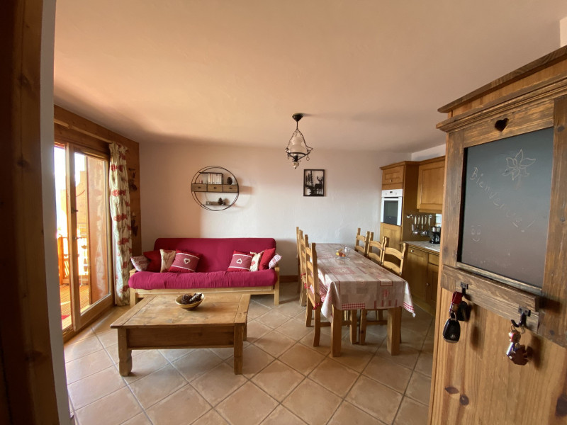 _lv_images__lot_0100000146_01_19011417