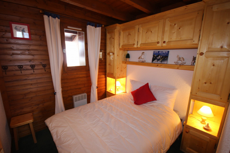 _lv_images__lot_0100000148_02_20808119