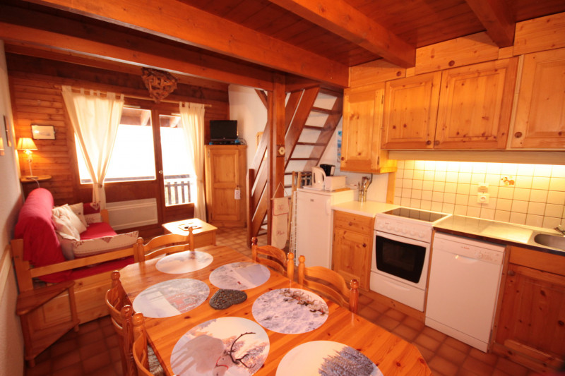 _lv_images__lot_0100000148_09_21563166