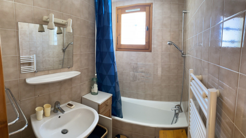 _lv_images__lot_0100000154_03_23384427