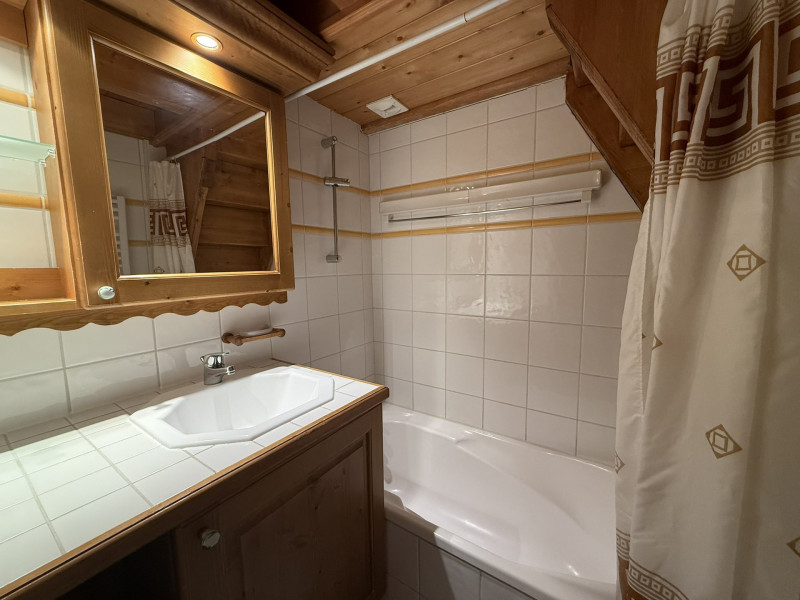 _lv_images__lot_0100000162_03_20538807