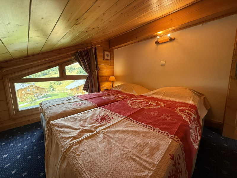 _lv_images__lot_0100000162_10_20615358