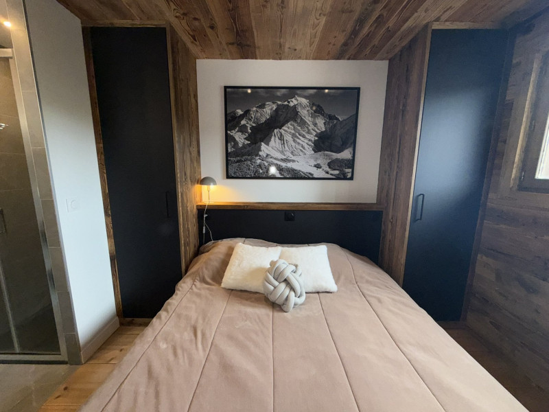 _lv_images__lot_0100000165_09_20198266