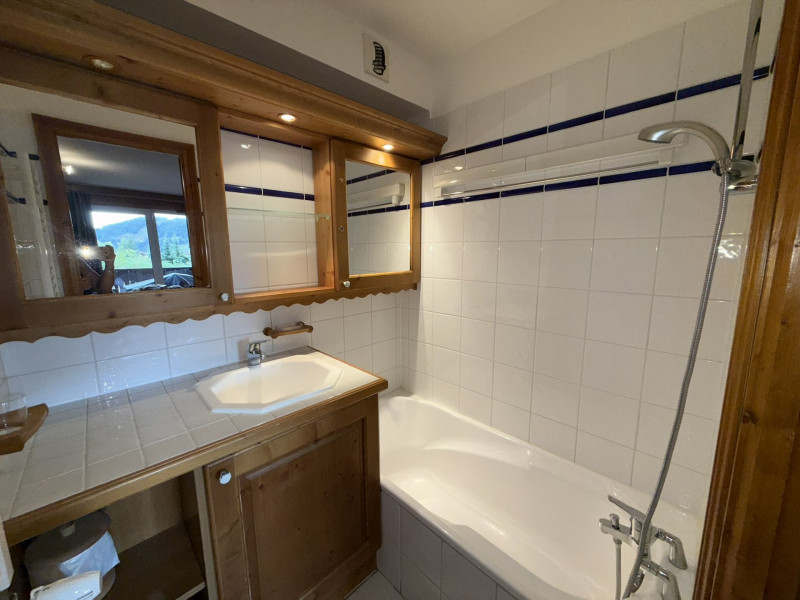 _lv_images__lot_0100000166_03_22120015