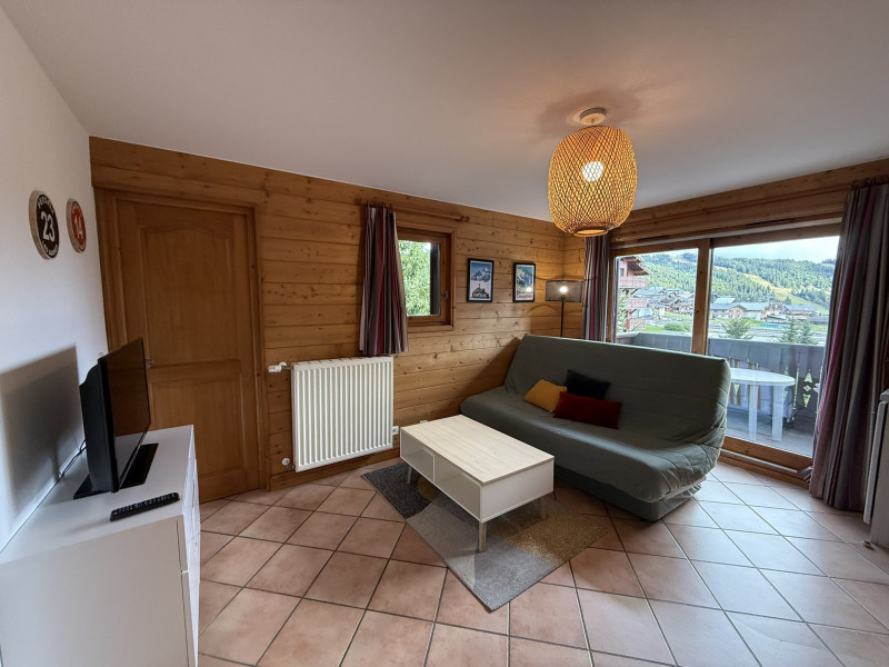 _lv_images__lot_0100000167_01_21184391