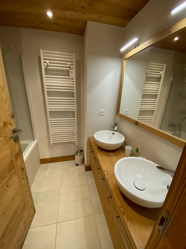 _lv_images__lot_0100000170_03_20971768