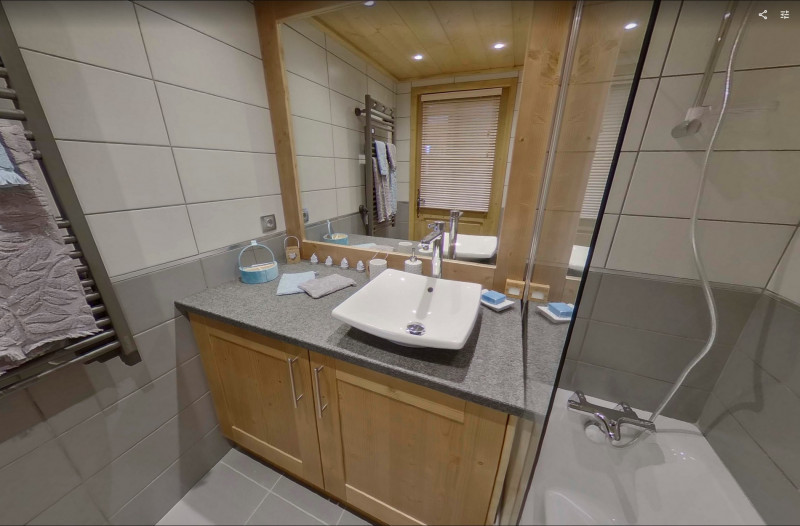 _lv_images__lot_0100000173_03_21931867