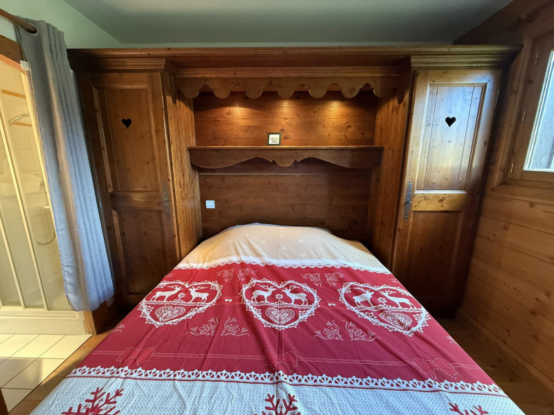 _lv_images__lot_0100000176_02_20252734