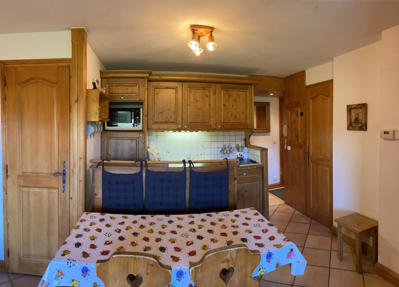 _lv_images__lot_0100000176_07_18992818