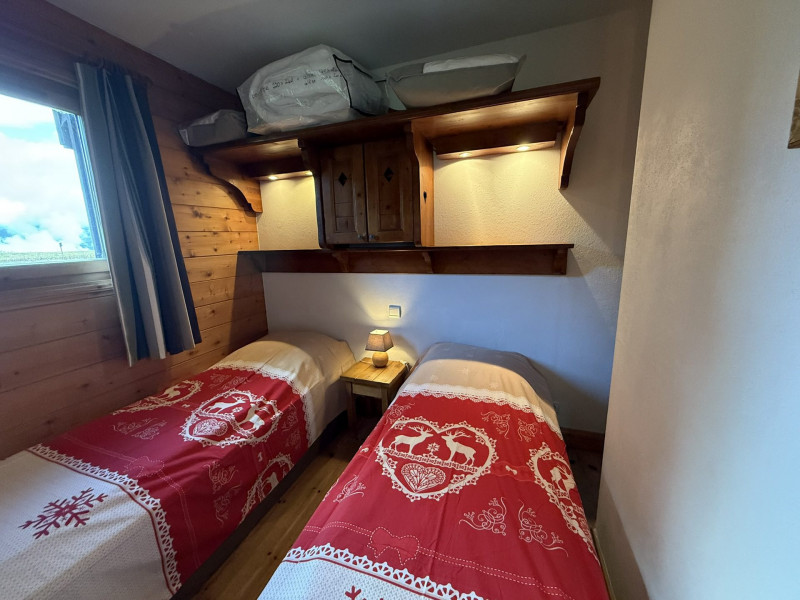 _lv_images__lot_0100000176_12_22314881