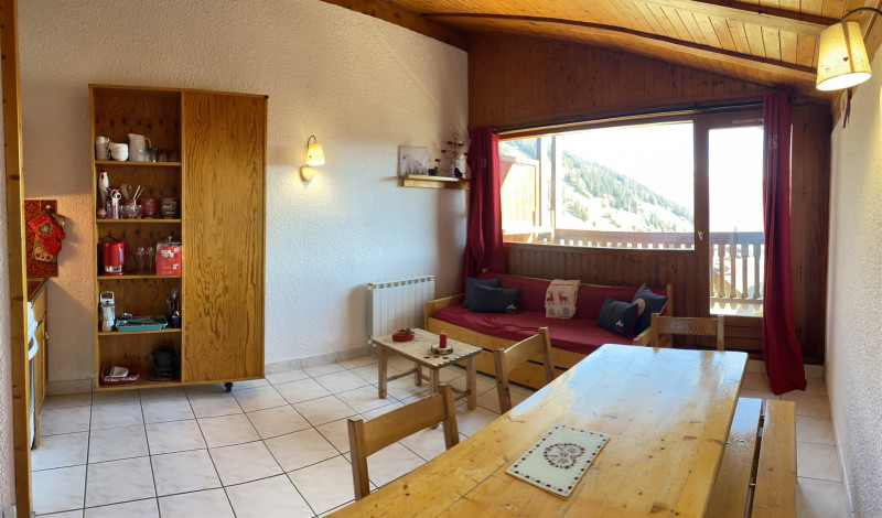 _lv_images__lot_0100000179_06_18992850