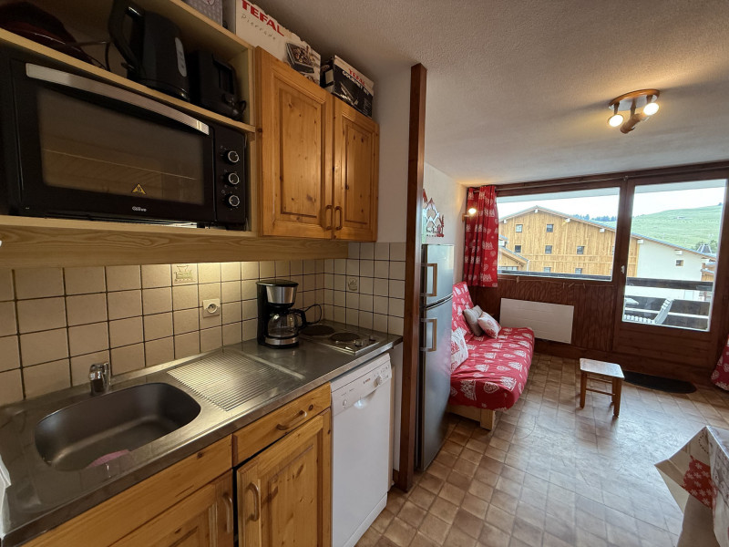 _lv_images__lot_0100000181_06_20909747