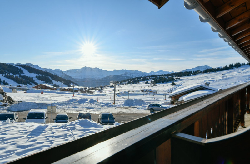 _lv_images__lot_0100000187_08_18648205