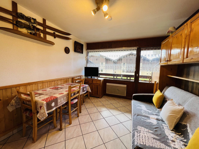 _lv_images__lot_0100000196_05_23601176