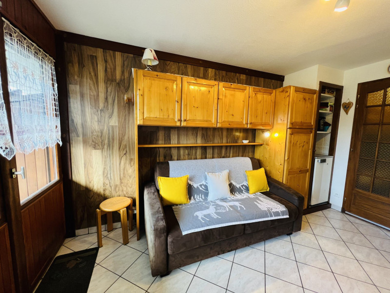 _lv_images__lot_0100000196_06_23350303 _lv_images__lot_0100000196_06_23350303