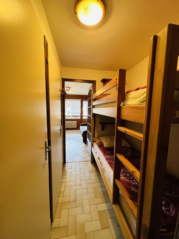 _lv_images__lot_0100000196_08_20910647 _lv_images__lot_0100000196_08_20910647