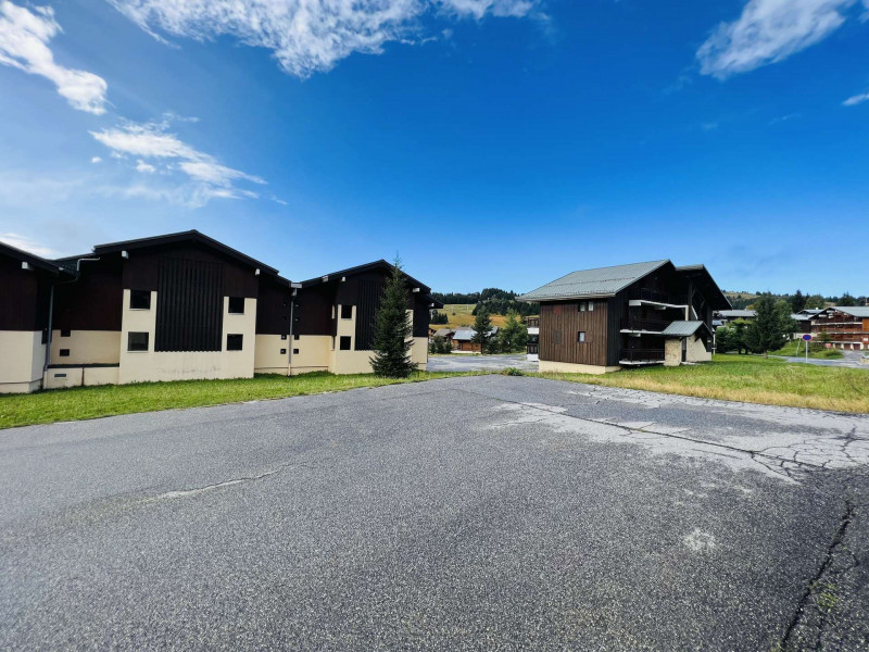 _lv_images__lot_0100000196_09_23514626 _lv_images__lot_0100000196_09_23514626
