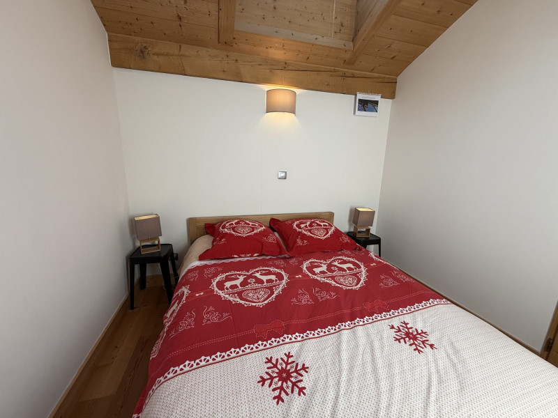 _lv_images__lot_0100000201_09_23425435