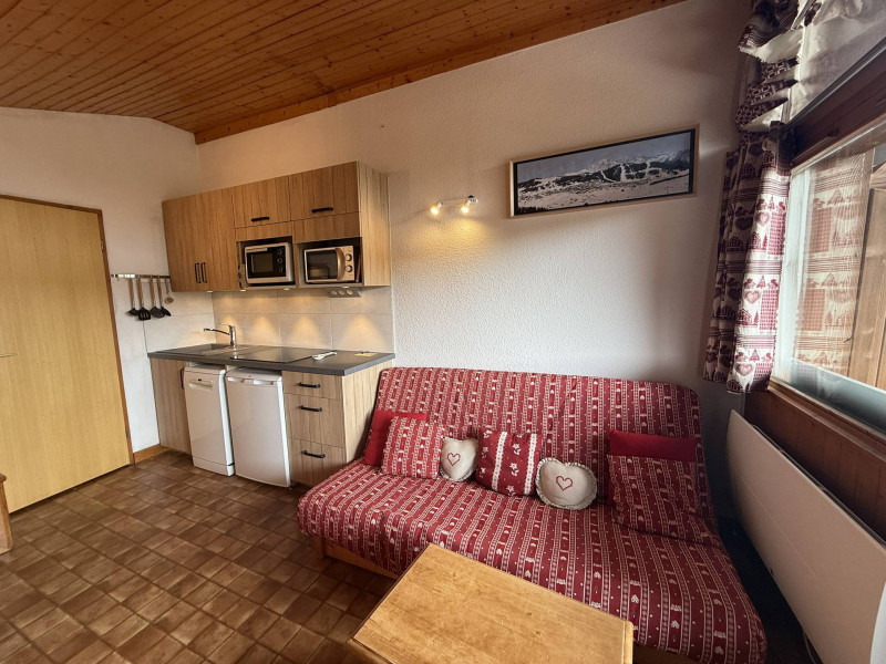 _lv_images__lot_0100000205_08_20834510