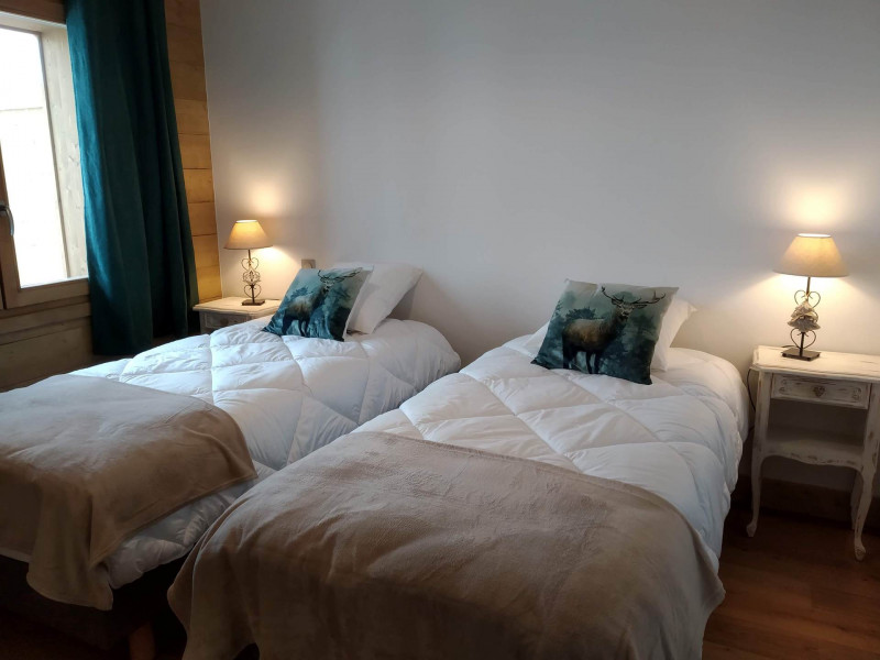 _lv_images__lot_0100000214_09_20423787