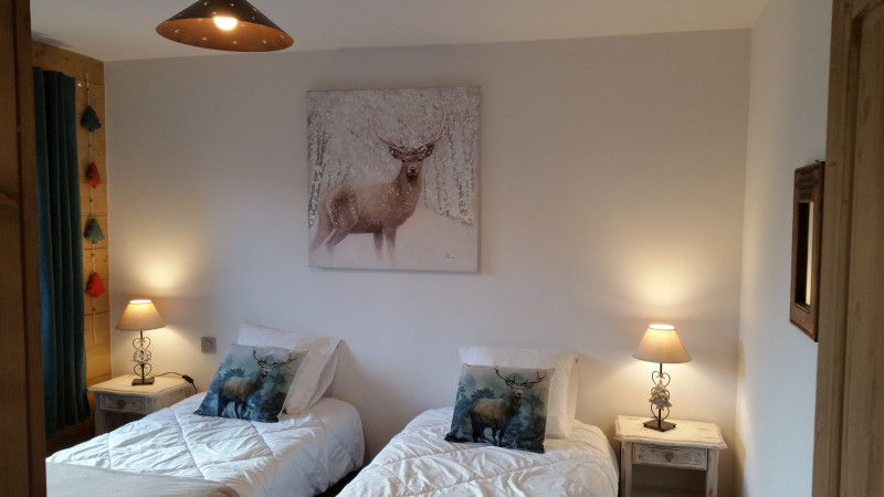 _lv_images__lot_0100000214_09_20793750