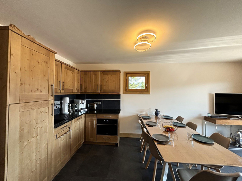 _lv_images__lot_0100000215_02_22078454