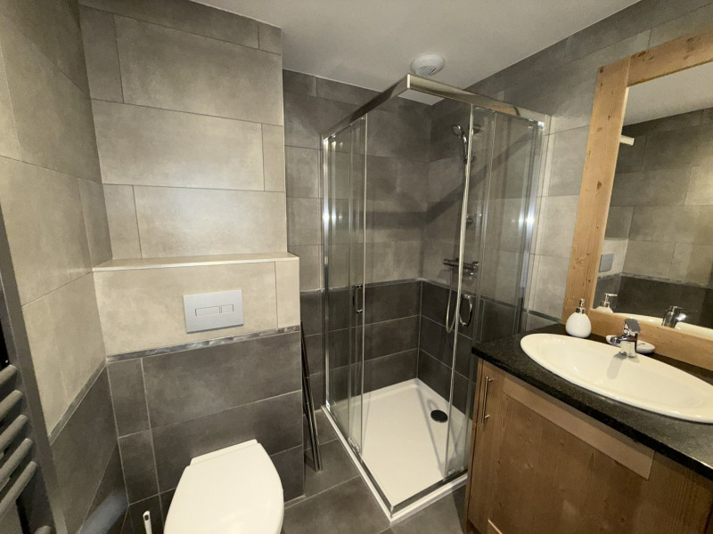 _lv_images__lot_0100000228_09_21328299