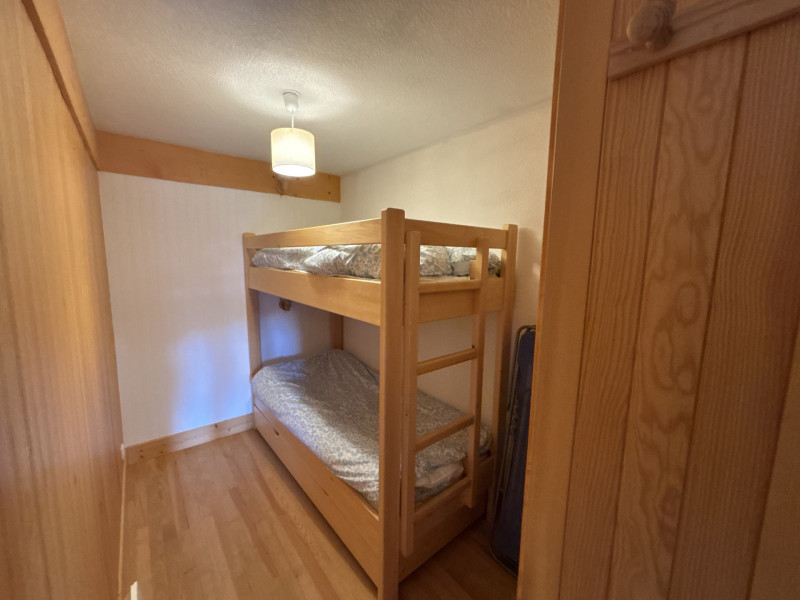 _lv_images__lot_0100000247_06_22189441