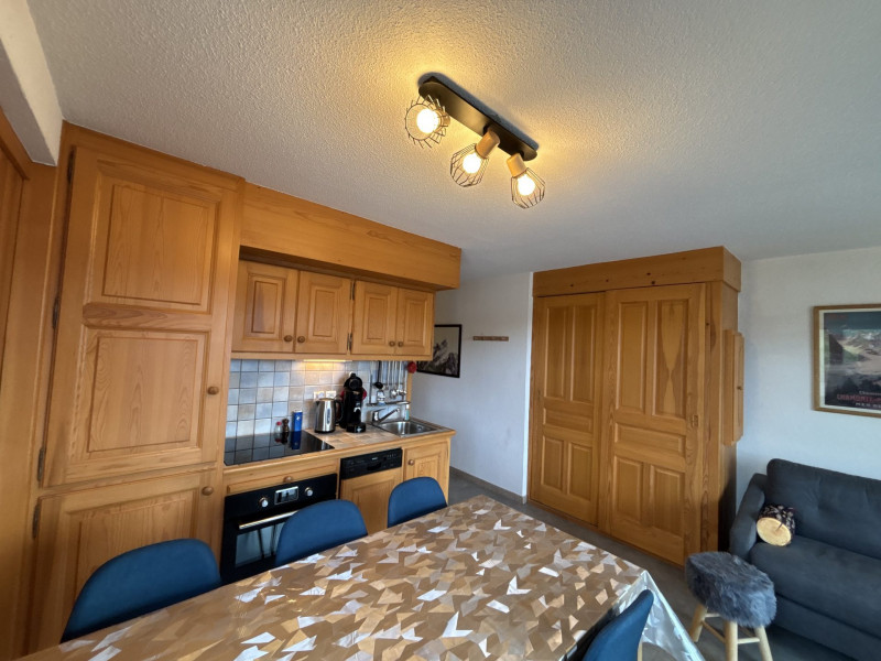 _lv_images__lot_0100000247_07_22189442