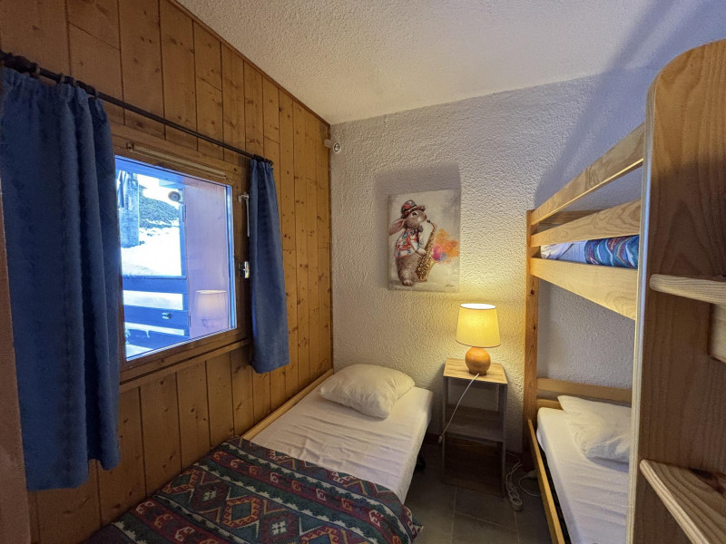 _lv_images__lot_0100000256_02_22190552