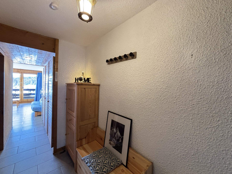 _lv_images__lot_0100000256_05_19010189