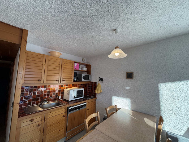 _lv_images__lot_0100000256_06_22335248