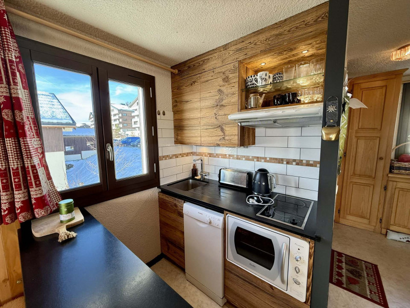 _lv_images__lot_0100000278_06_22176061