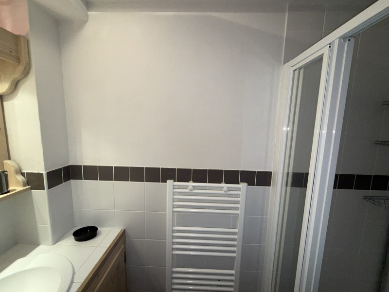 _lv_images__lot_0100000281_11_22174875