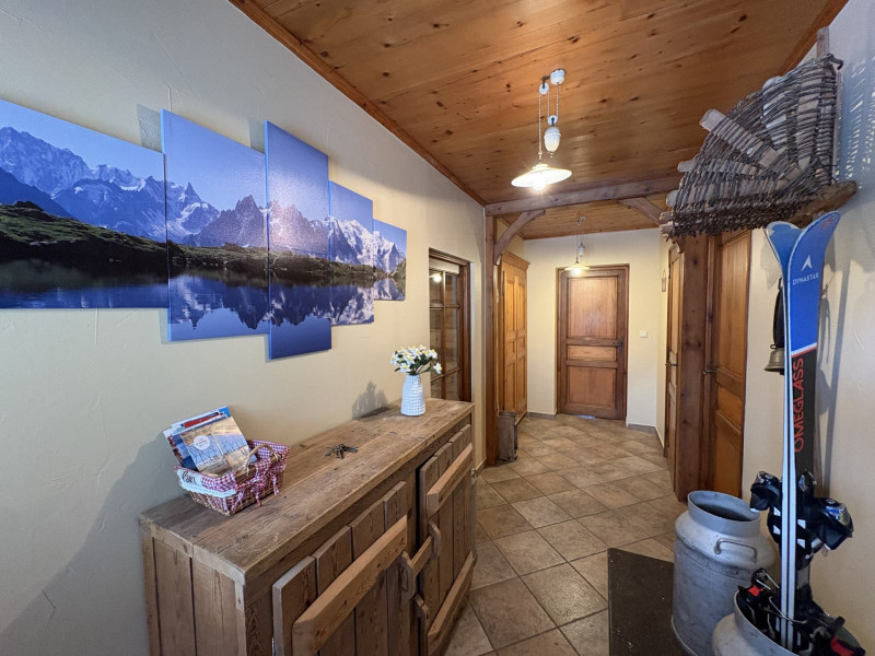 _lv_images__lot_0100000291_15_23559388